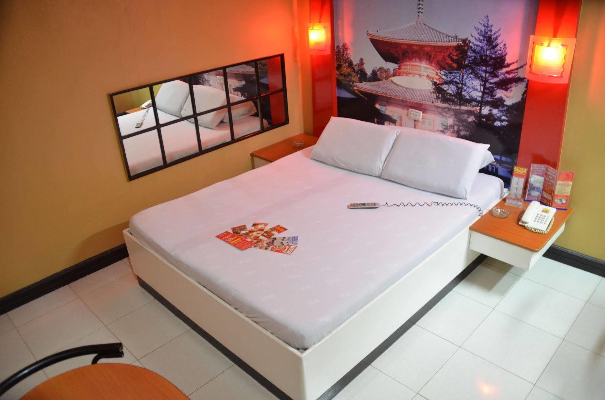 Hotel Sogo Edsa Caloocan Luaran gambar
